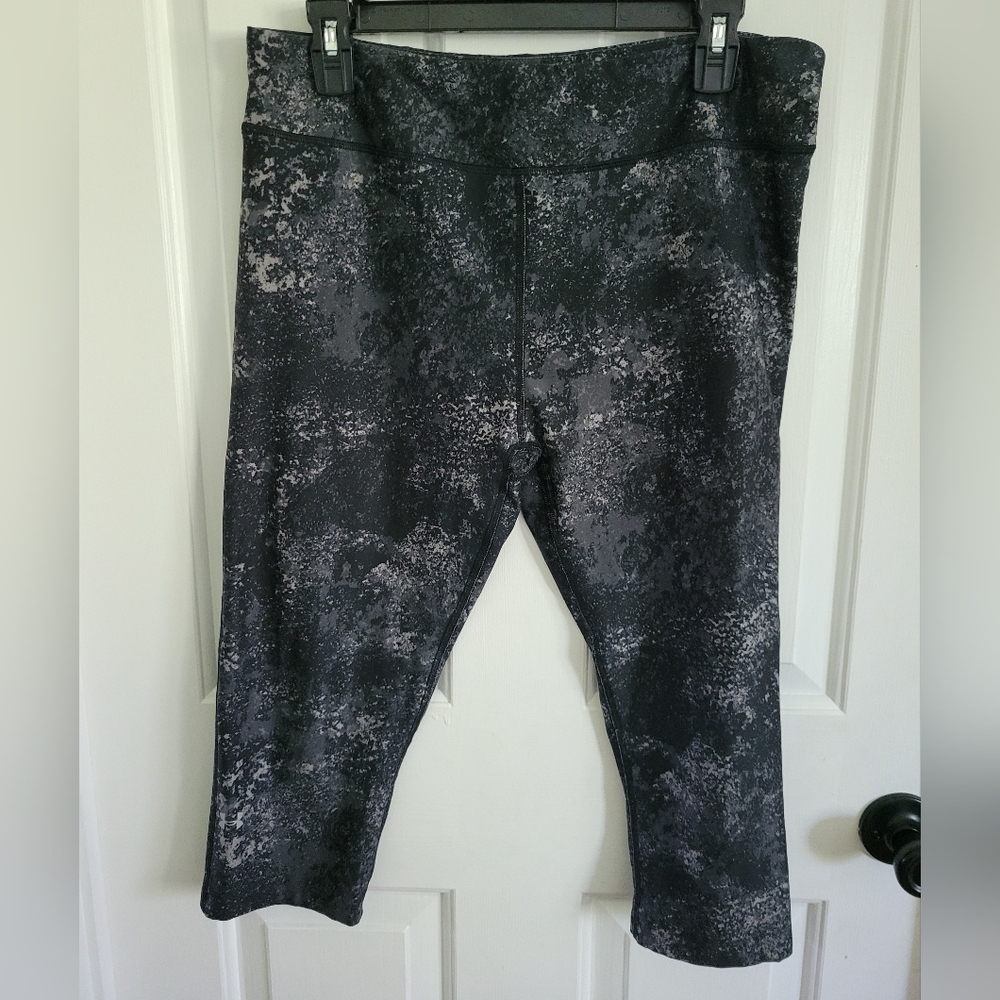 Under Armour Heatgear Womens Gray Alpha Printed Compression Leggings Size XL